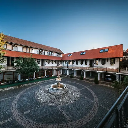 Apartman Reduta Lučenec 外观 照片